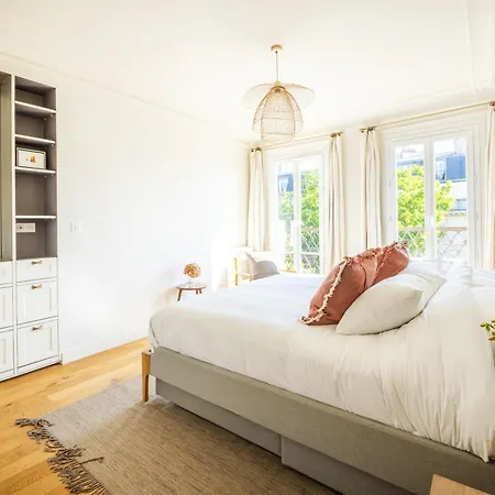 Appartement Canal Saint Martin Magenta *